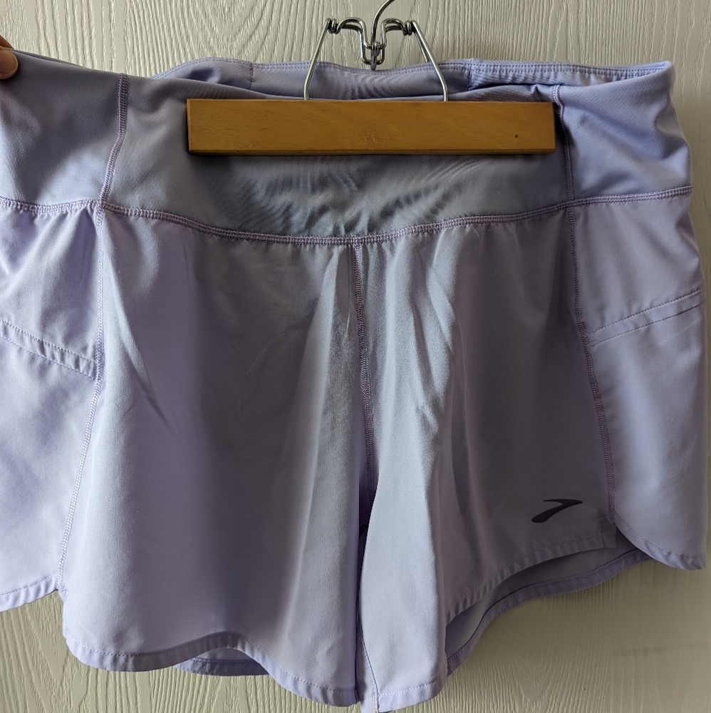 Brooks Women's Chaser 5 inch shorts